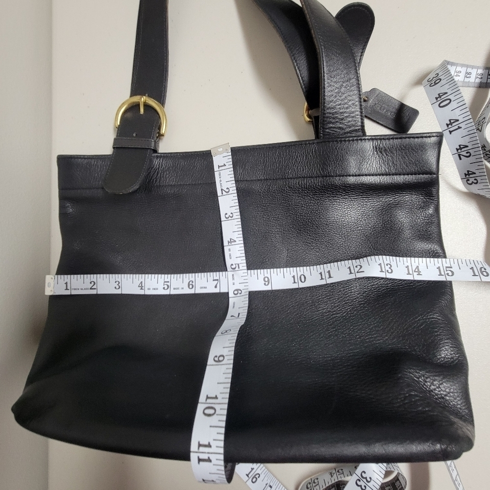 Vintage Coach Lafayette Leather Shoulder Bag #4140. - Picture 14 of 16